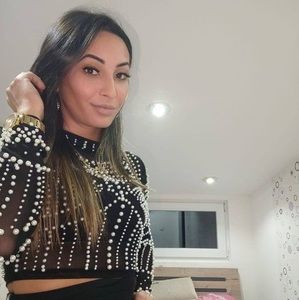 Meet your Posher, Enikő